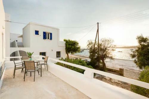 Marousso's Seafront House