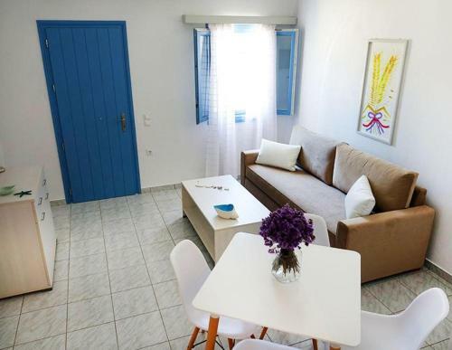 Flora Apartments