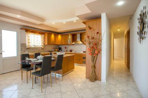 Ruby Apartment