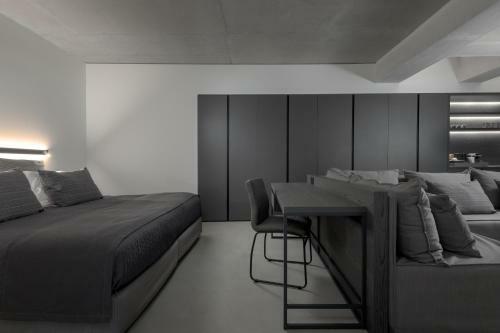 Hotel Essence Suites