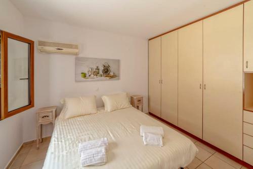 Karena Seaview Villa