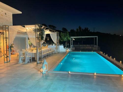 Eva Villas East, With Infinity Pool & And Panoramic Sea View
