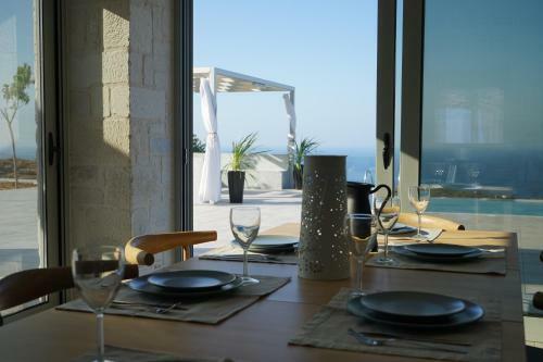 Eva Villas East, With Infinity Pool & And Panoramic Sea View