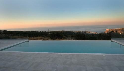 Eva Villas East, With Infinity Pool & And Panoramic Sea View