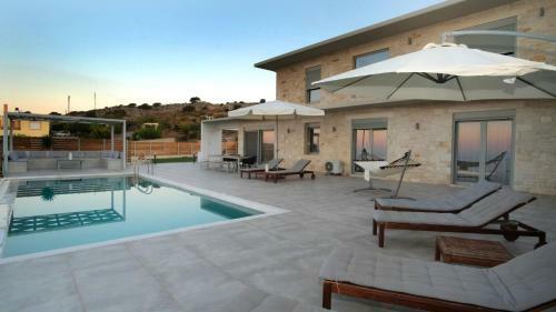 Eva Villas East, With Infinity Pool & And Panoramic Sea View