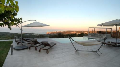 Eva Villas East, With Infinity Pool & And Panoramic Sea View