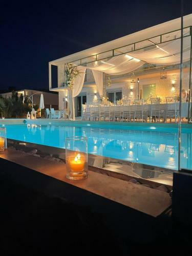 Eva Villas East, With Infinity Pool & And Panoramic Sea View