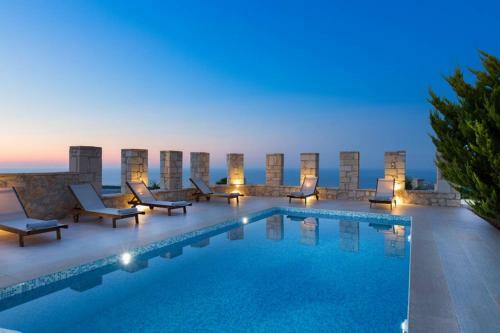 Villa Faethon & Aeolos