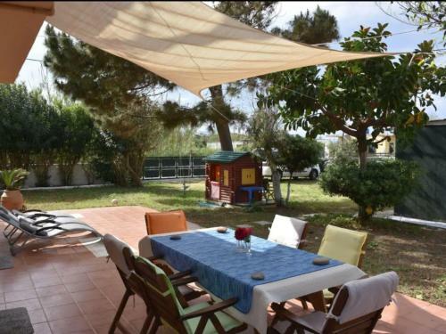Beautiful Holiday Home In Gerani With Private Garden