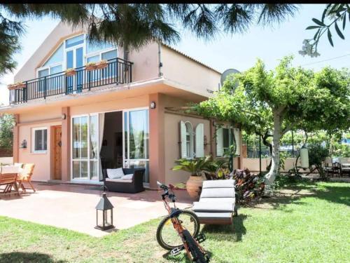 Beautiful Holiday Home In Gerani With Private Garden