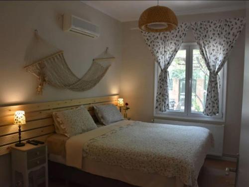 Beautiful Holiday Home In Gerani With Private Garden