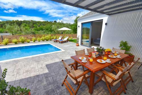 Villa Oras Corfu