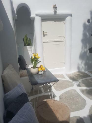 Vrissi House Garden