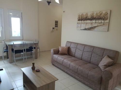 Ria's Sea View Apartment
