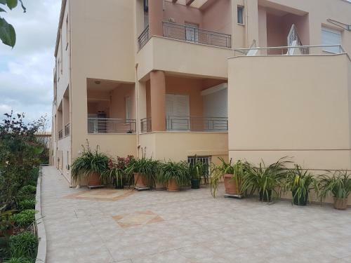 Ria's Sea View Apartment