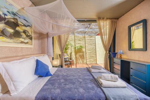 Barbati Beach Art House