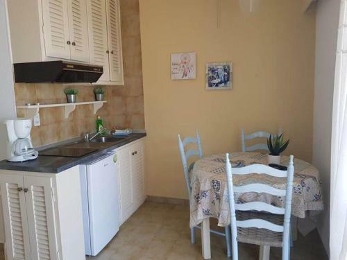 Inviting Apartment In Corfu With Sea View And Balcony