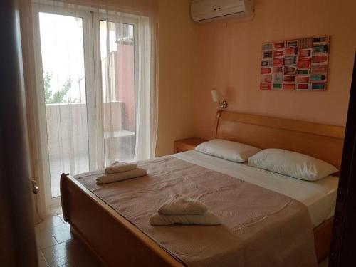 Inviting Apartment In Corfu With Sea View And Balcony