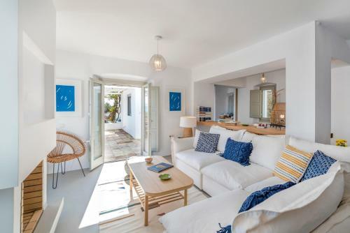 Bohemian Blue Villa - 7 Bdrm - Beach In 200m - Mg Villas