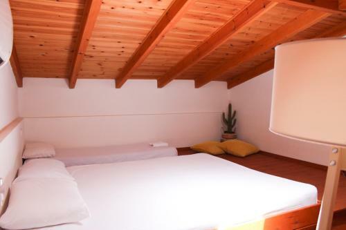 Chez Athena/ Vacation Home For 6 In Chania