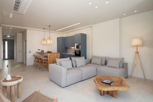 Melia Amalthia Villa, An Evanescence Retreat