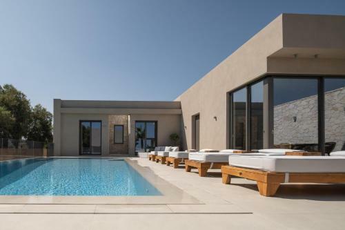 Melia Amalthia Villa, An Evanescence Retreat