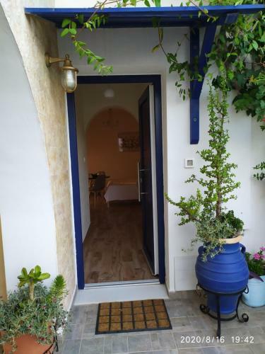 Hostal Actis Studios