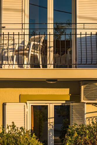 Meraki Apartments
