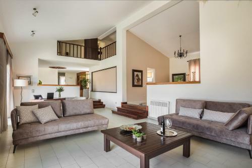 Malibu Superior Villa