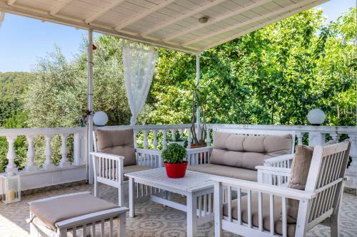 Apartamento Konstantina Yard Studio
