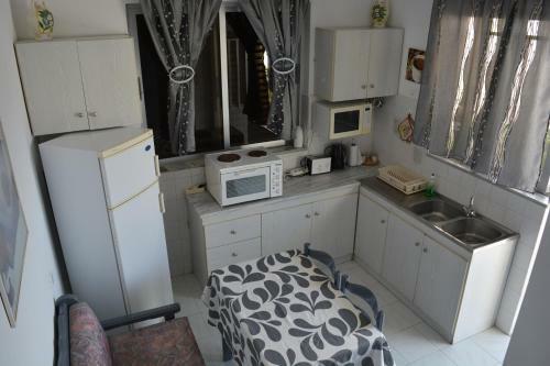 Giannis Apartment,haraki