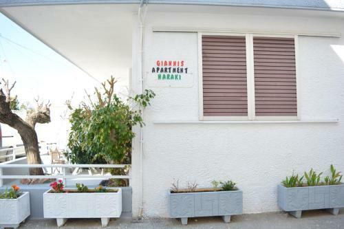 Giannis Apartment,haraki