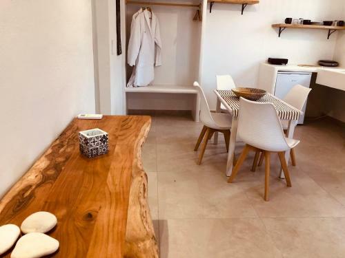 Hotel Lemonia Studios&suites