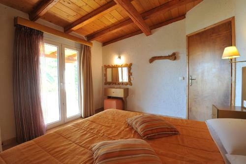 Villa Theodora View Apartments Polimnia