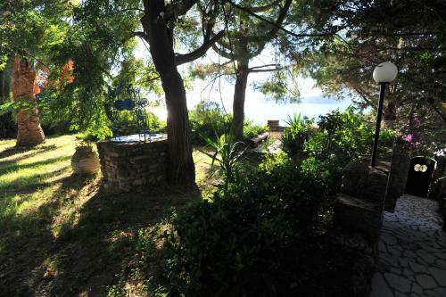 Villa Theodora View Apartments Polimnia