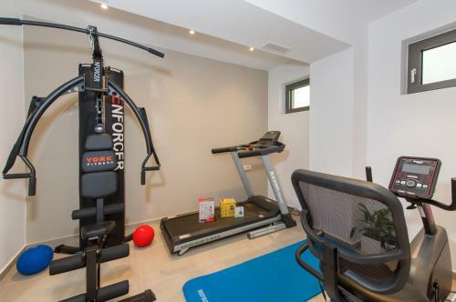 Imperium Luxury Villas-sauna, Jacuzzi & Heated Pool
