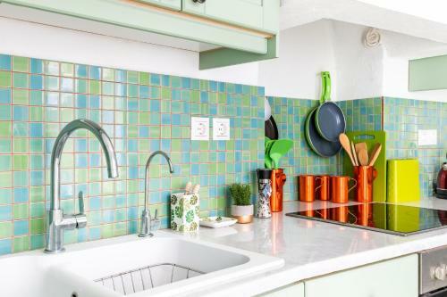 Lemon Garden House By Emerald