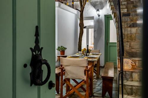 Lemon Garden House By Emerald