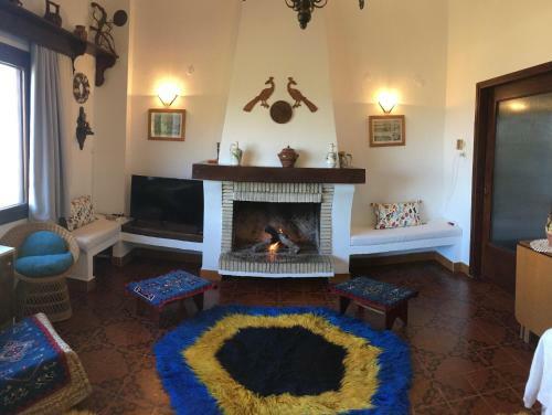 Apartamento Fteroti House