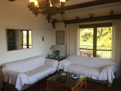 Apartamento Fteroti House