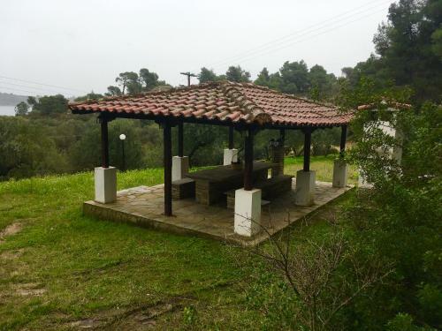 Apartamento Fteroti House
