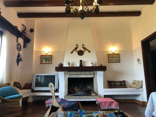 Apartamento Fteroti House