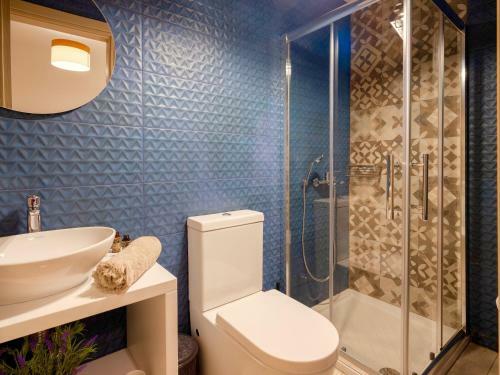 4 Bedroom Beachfront Villa With Private Pool, Skaleta