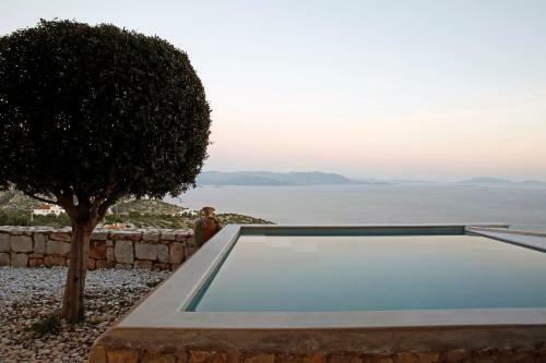 Seaview Salty Villa