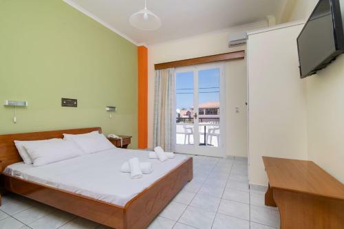 Sunbliss Studios & Apartments