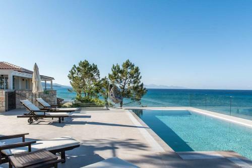 Addimare Sea View Villa, A Coastal Retreat