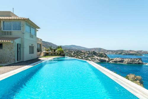 Villa Caldera Blue
