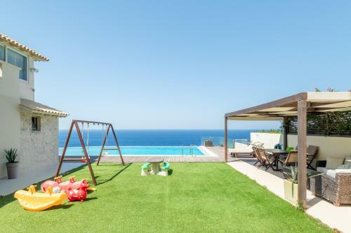 Villa Caldera Blue