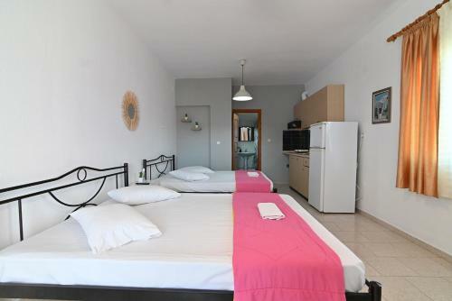 Hotel Kostas Goulopoulos Rooms