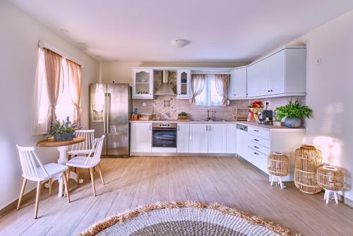 Corali House